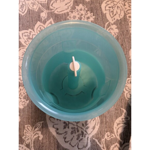 Tupperware 6 Pickle Olive Keeper Pick a Deli 4522 Round Rare Blue Color 1020 - Picture 8 of 14